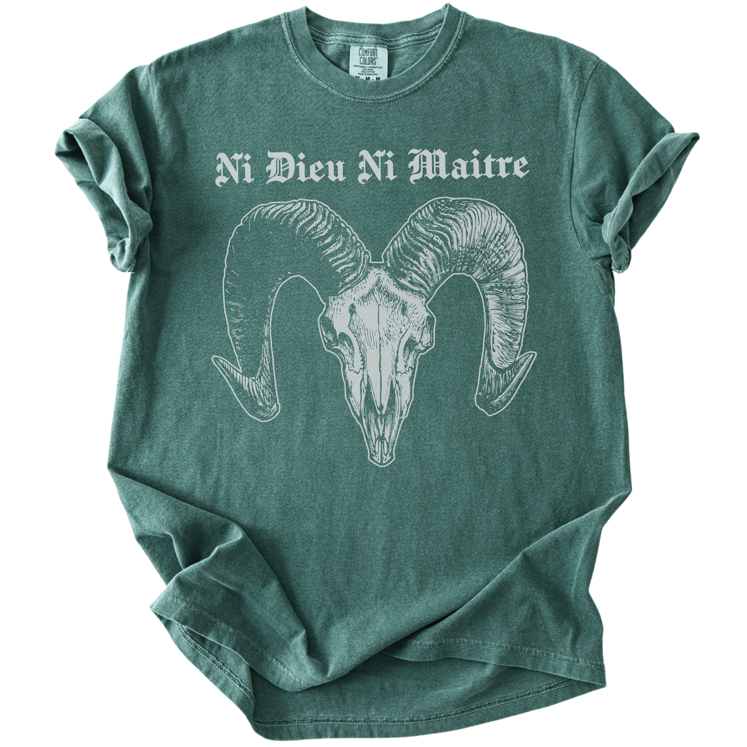 Ni Dieu Ni Maitre Ram Skull Tee
