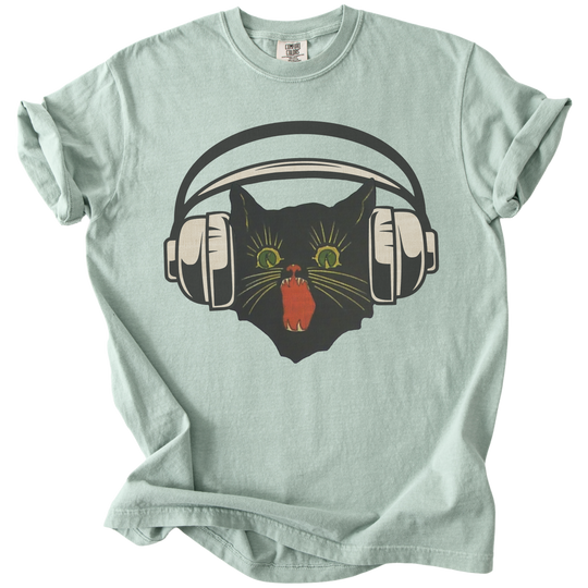 Retro Scaredy Headphones Cat Tee