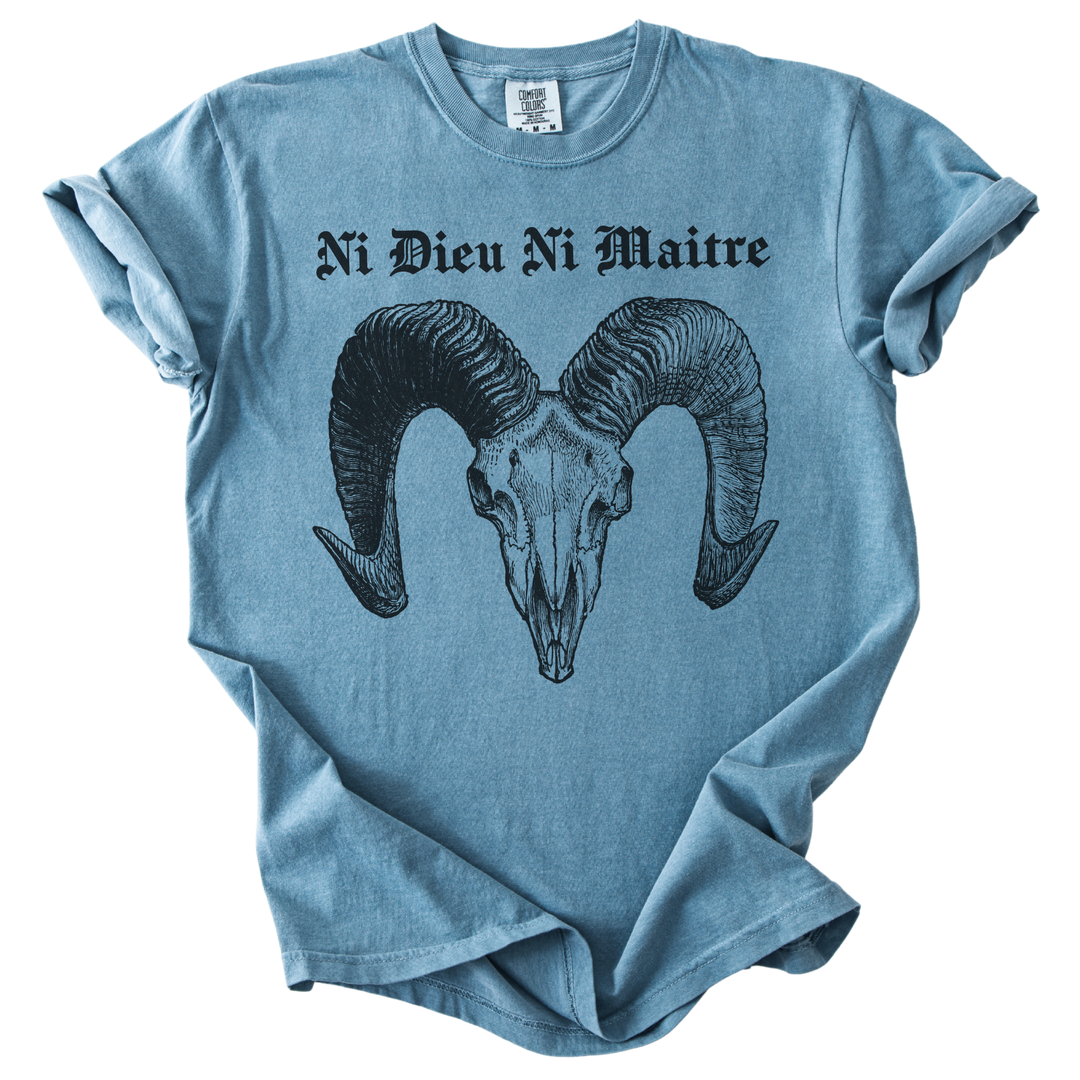 Ni Dieu Ni Maitre Ram Skull Tee
