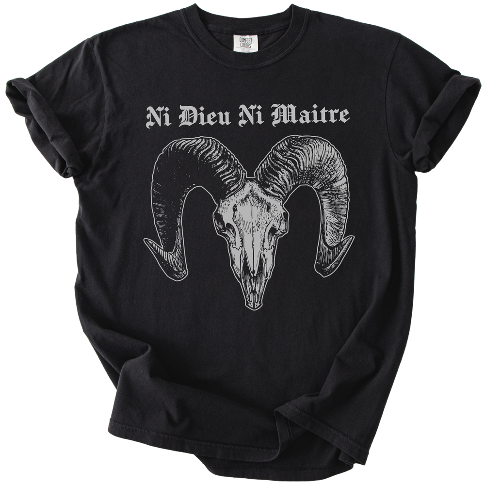 Ni Dieu Ni Maitre Ram Skull Tee