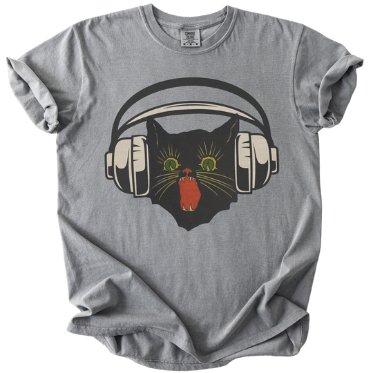 Retro Scaredy Headphones Cat Tee