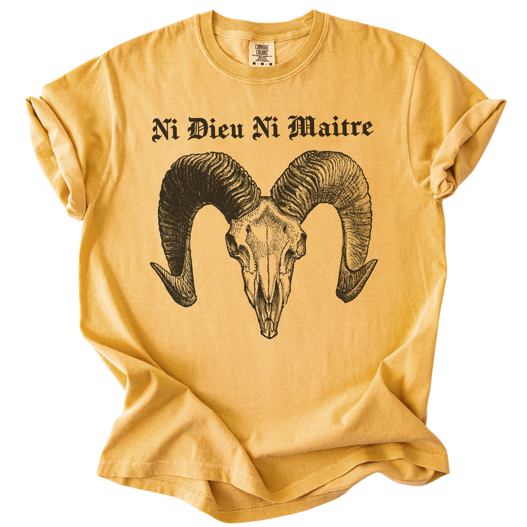 Ni Dieu Ni Maitre Ram Skull Tee
