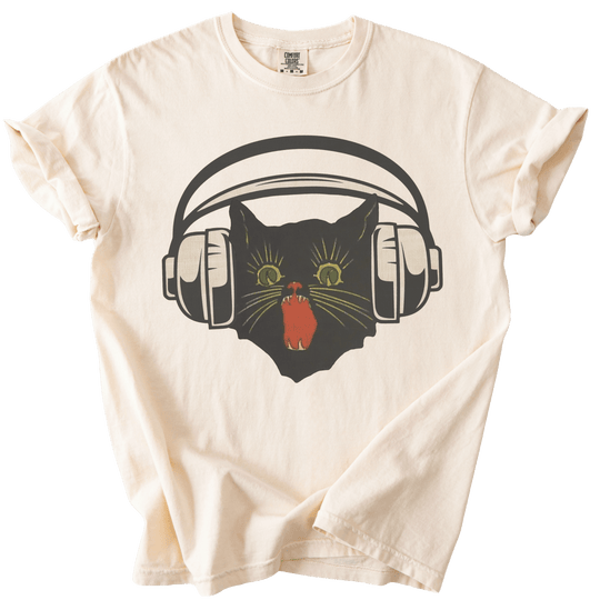 Retro Scaredy Headphones Cat Tee - The Rogue Petal Co. - T-Shirt