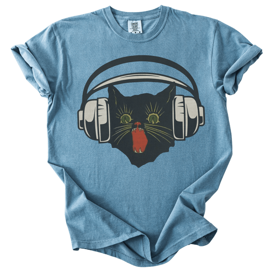 Retro Scaredy Headphones Cat Tee - The Rogue Petal Co. - T-Shirt